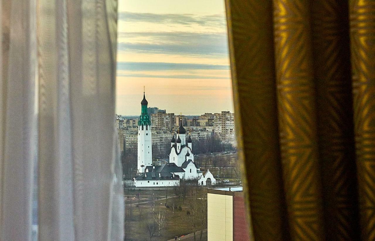 Apartment Near Metro Dybenko St Pétersbourg Extérieur photo